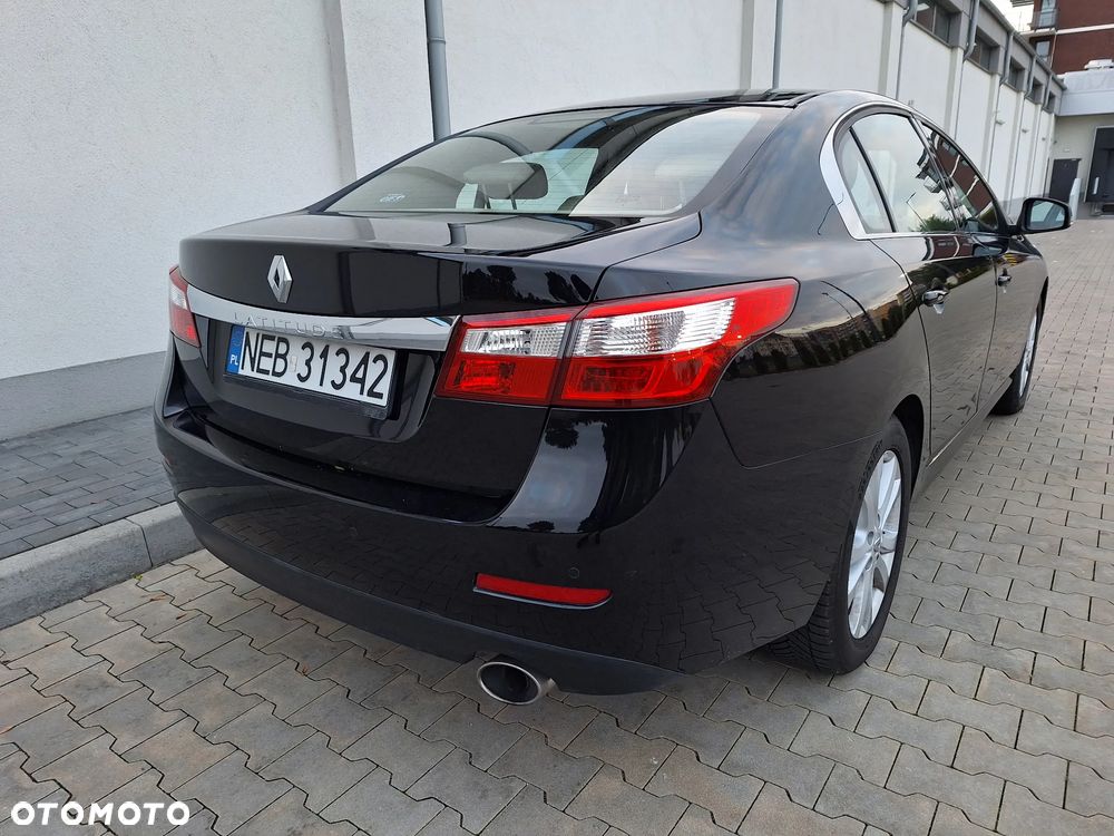 Renault Latitude 2.0 Privilege Etanol - 12