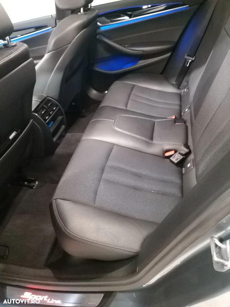 BMW Seria 5 520d xDrive AT - 7