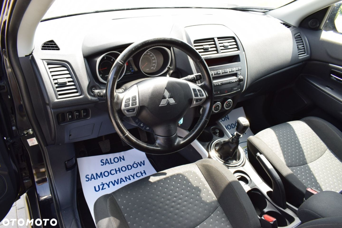 Mitsubishi ASX - 16
