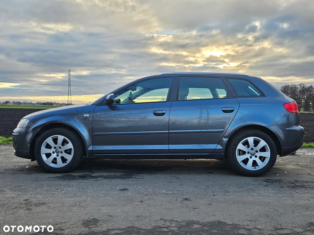 Audi A3 Sportback 1.4 TFSI Attraction - 4