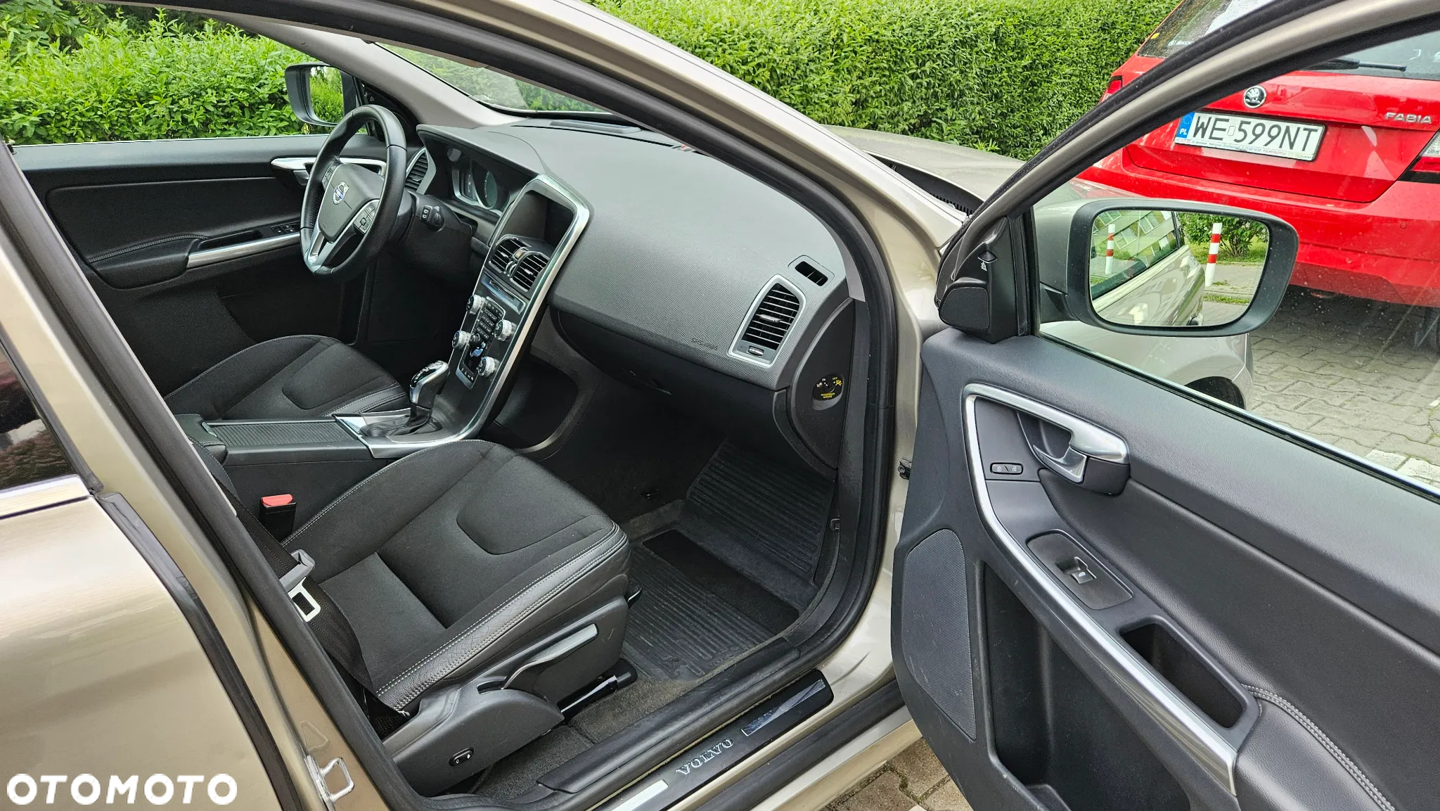 Volvo XC 60 D4 Drive-E Momentum - 26