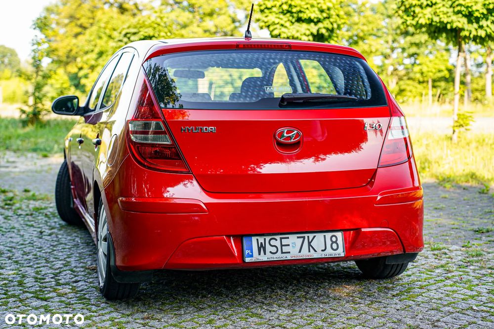 Hyundai i30 1.4 Base - 16