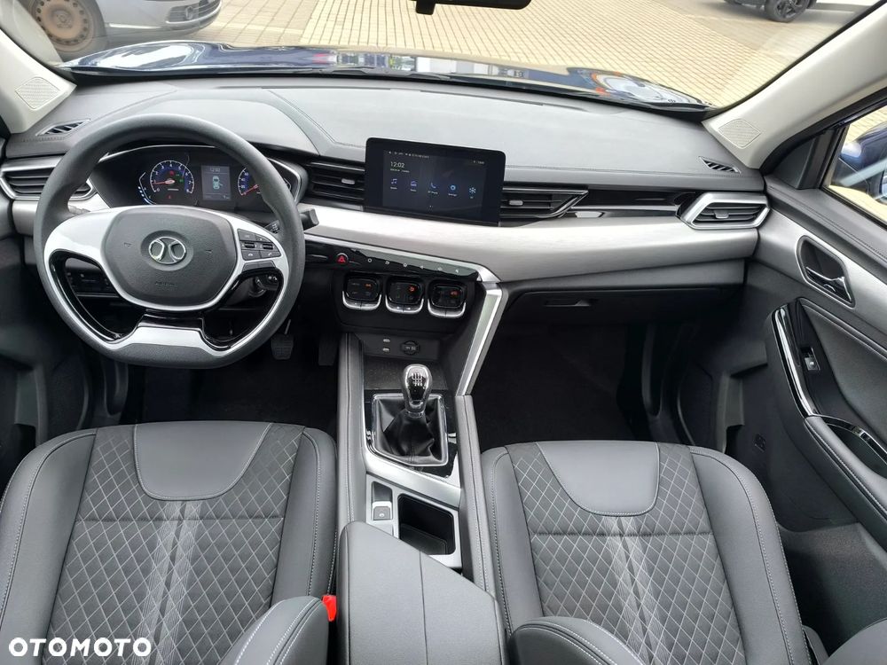 BAIC 3 1.5T Luxury - 31