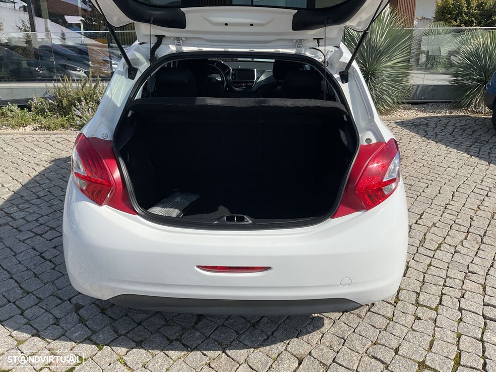 Peugeot 208 1.4 HDi Access - 13