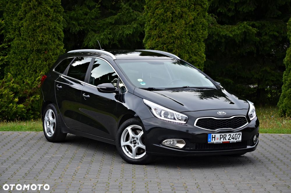 Kia Ceed 1.6 CRDi 128 Platinum Edition - 1