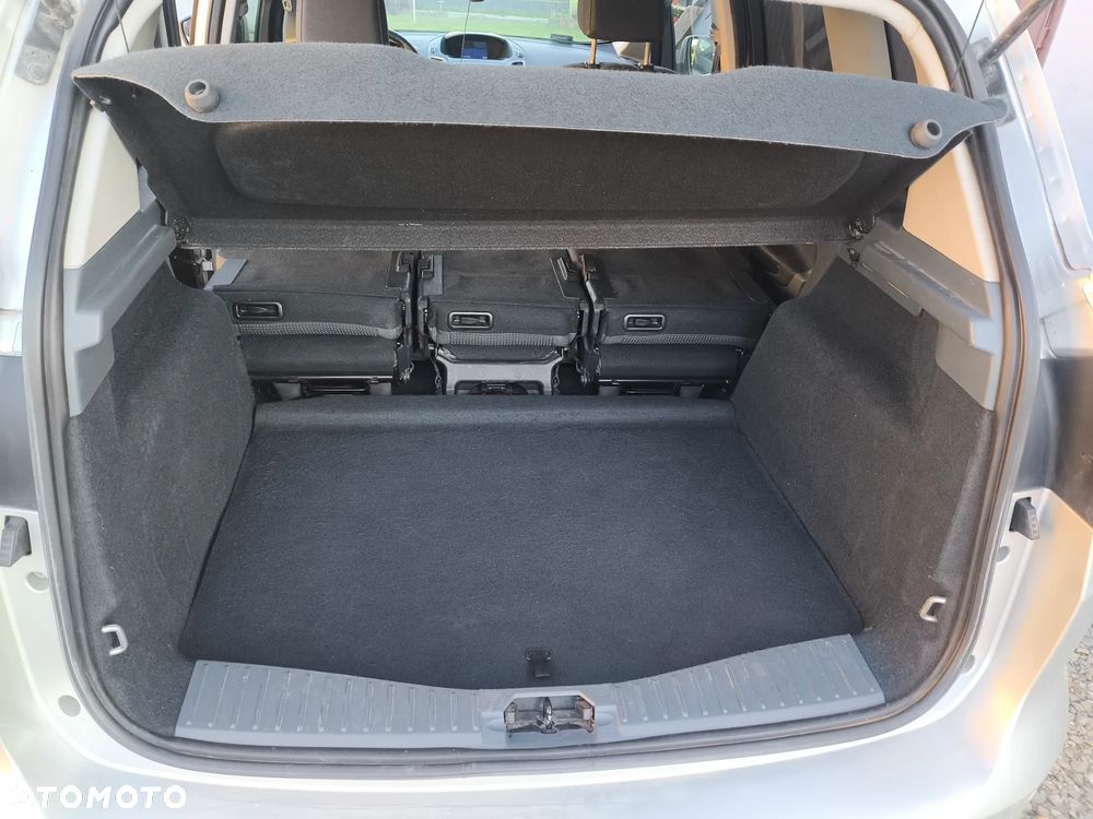 Ford C-MAX - 11