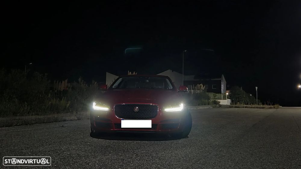 Jaguar XE 20d Aut. Portfolio - 16