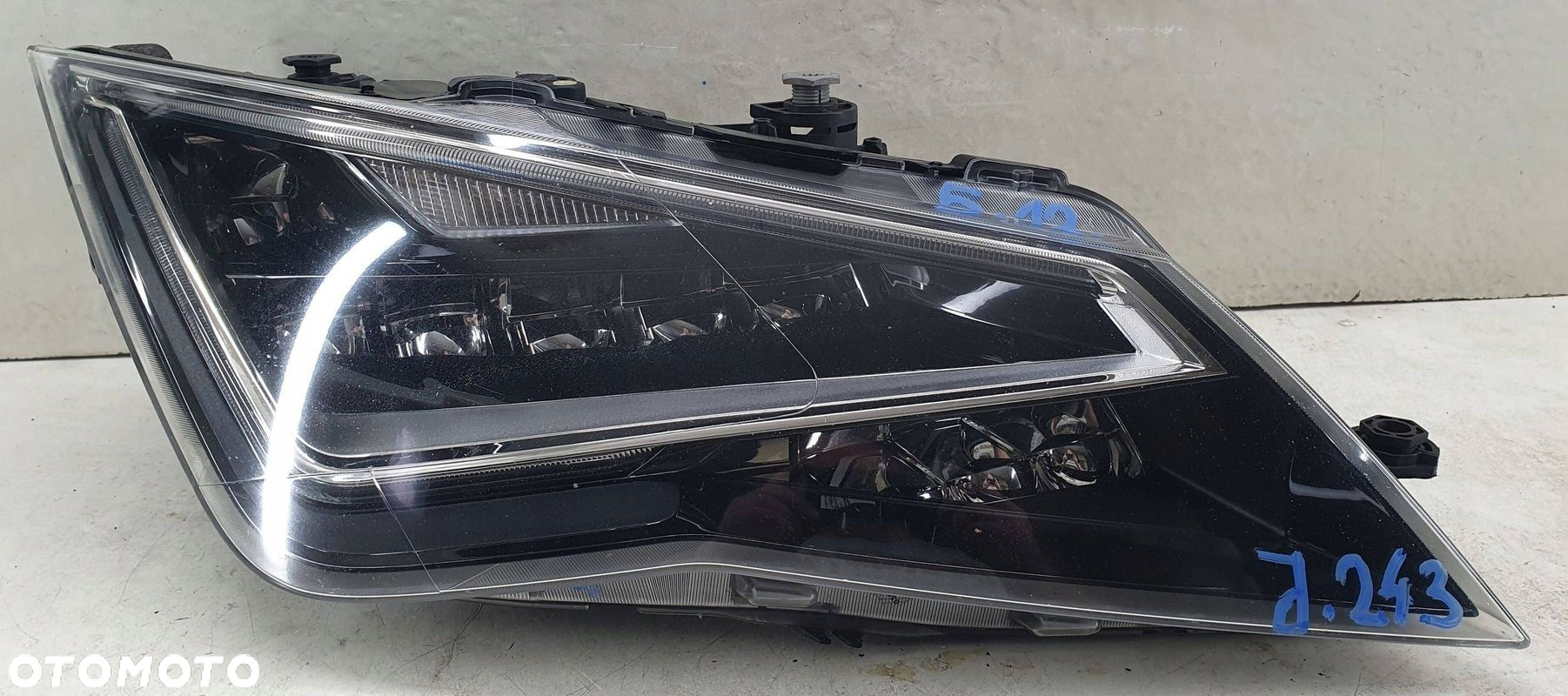 Seat Leon 3 III 5F 12-17 led prawa lampa przednia przód reflektor - 2