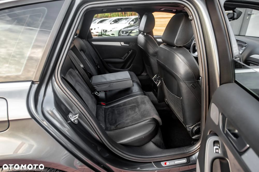 Audi A4 Avant 2.0 TFSI quattro S tronic S line Sportpaket - 19