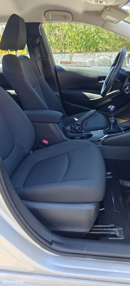 Toyota Corolla 1.6 Active - 12