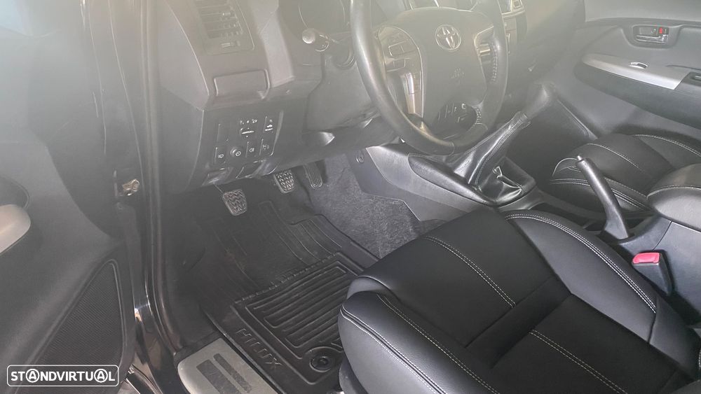 Toyota Hilux 3.0 D-4D 4WD CD Trac. +EP+Navi - 11