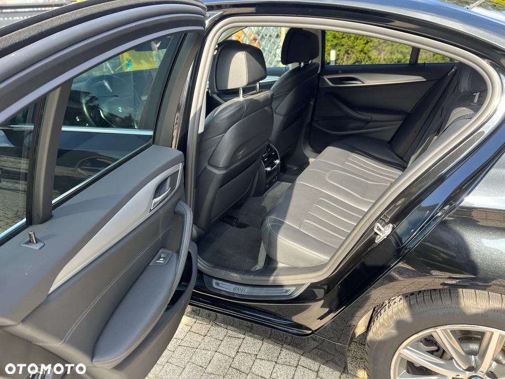 BMW Seria 5 530i GPF Luxury Line - 6