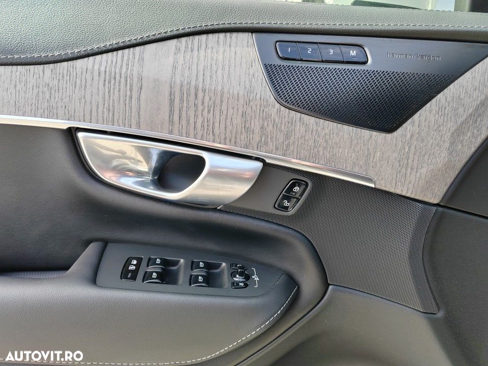 Volvo XC 90 - 28