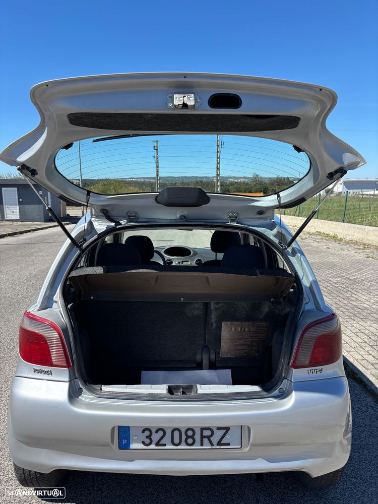 Toyota Yaris 1.0 Luna ABS+CD E.Aut. - 12