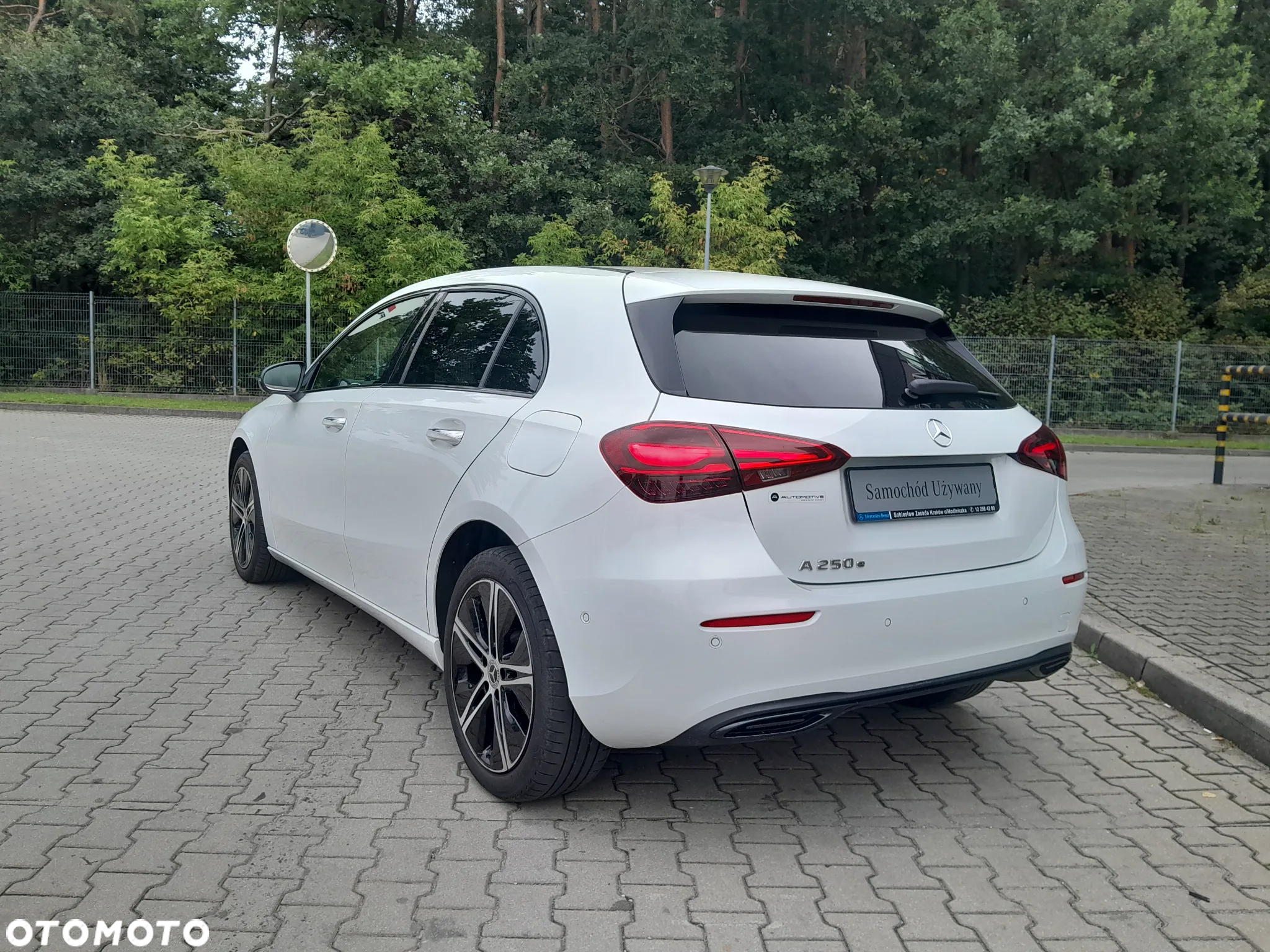 Mercedes-Benz Klasa A 200 4-Matic Progressive 8G-DCT - 4