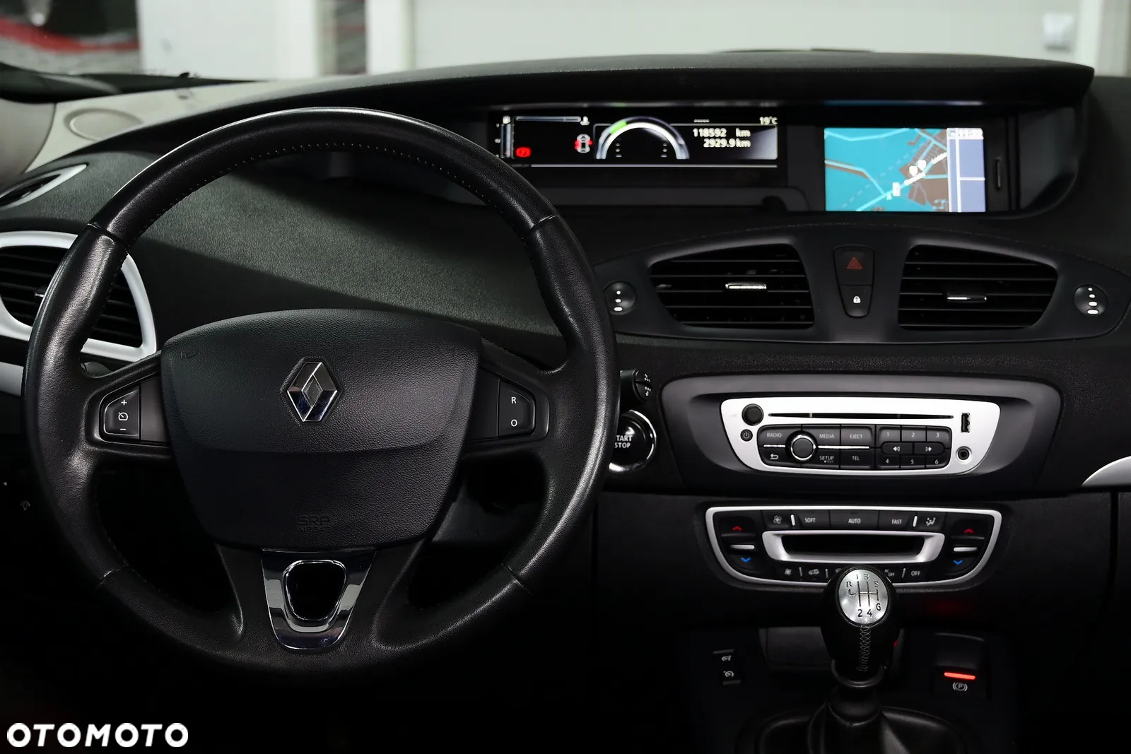 Renault Scenic - 25