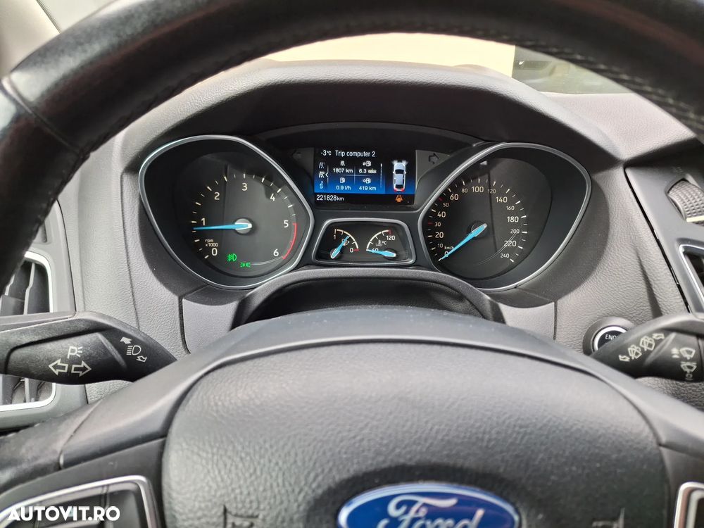 Ford Focus 1.5 TDCi Titanium - 13