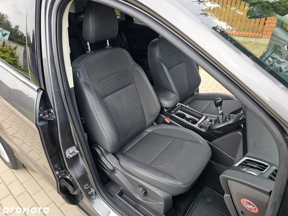 Ford Kuga 2.0 TDCi FWD Titanium Plus - 13