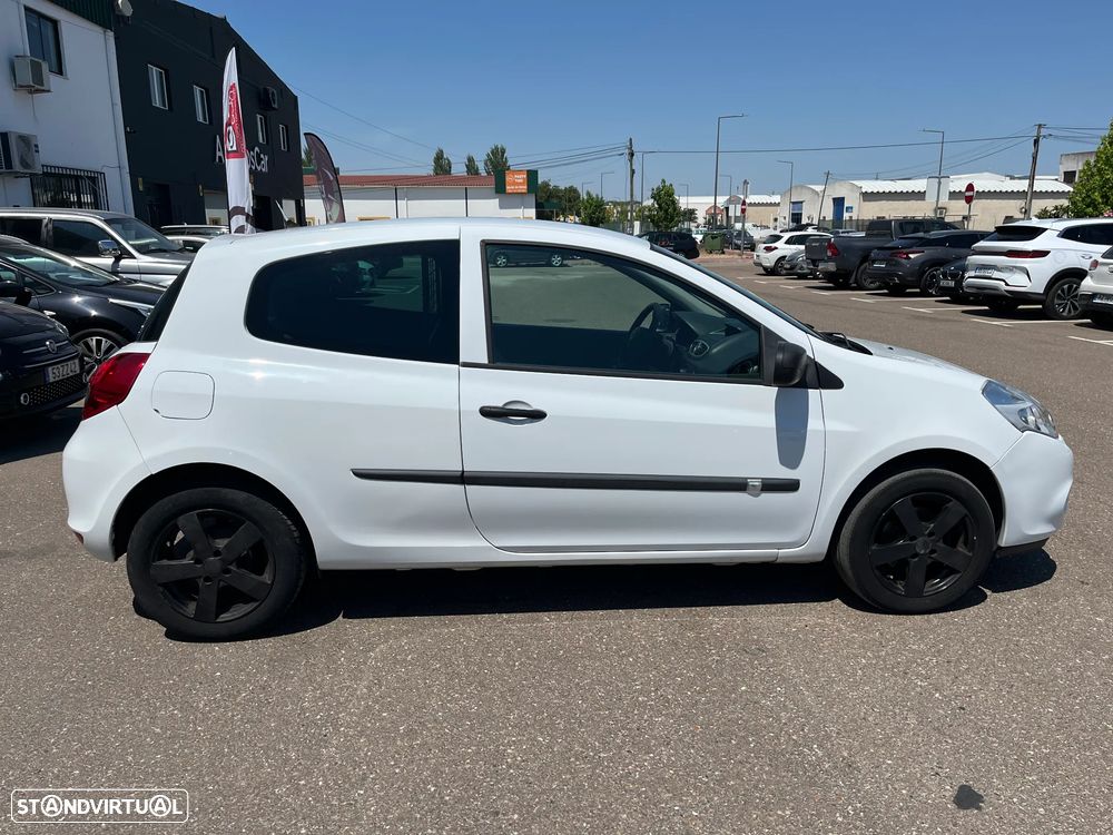Renault Clio Van c/ AC - 6