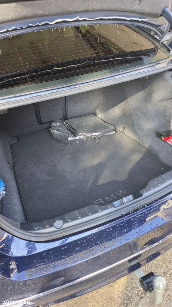 BMW Seria 5 525d xDrive - 14