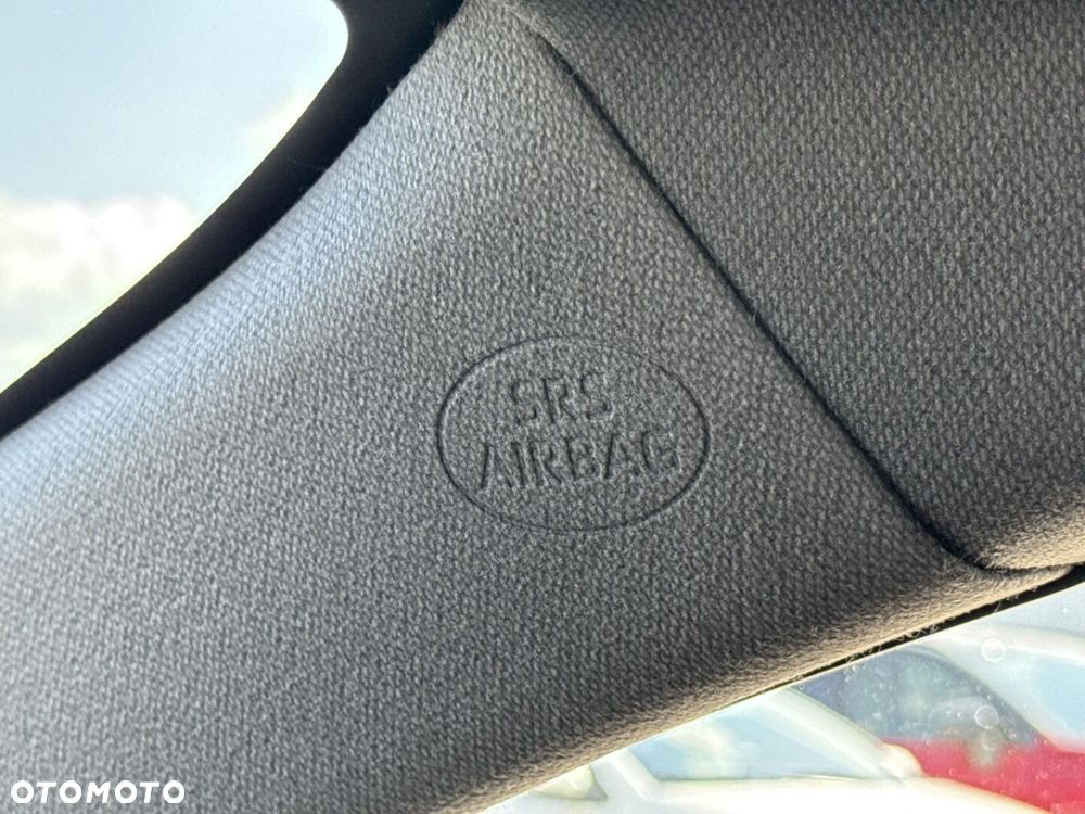 Toyota Corolla - 22