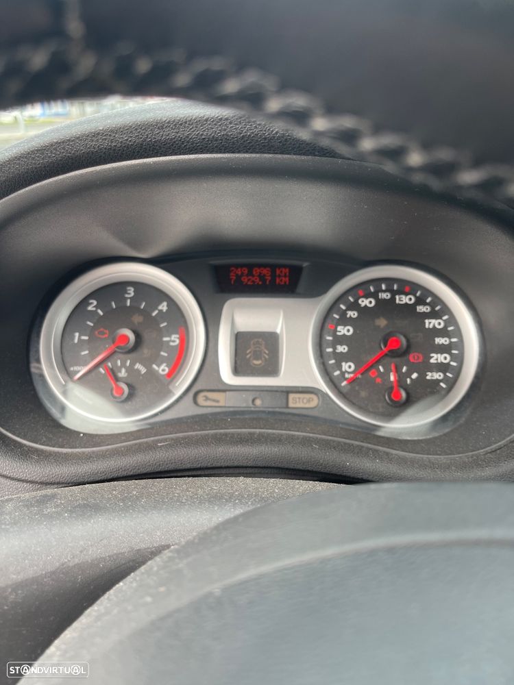 Renault Clio - 7