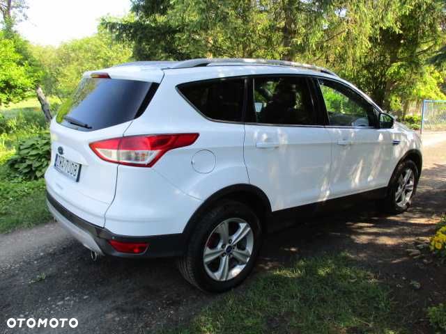 Ford Kuga - 2