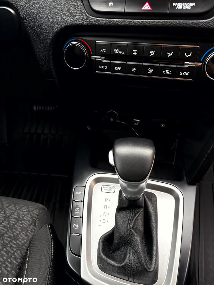 Kia Ceed 1.4 T-GDI M DCT - 12