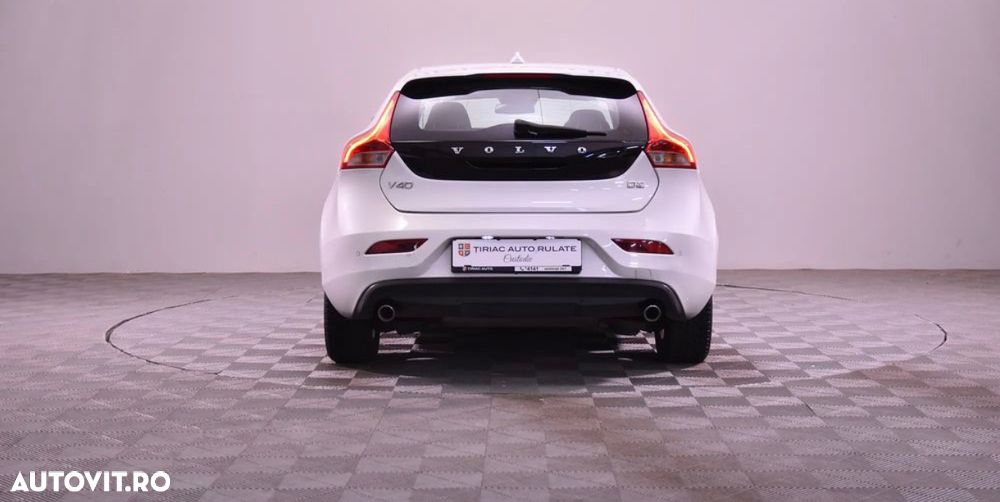 Volvo V40 D2 Aut. Kinetic - 9