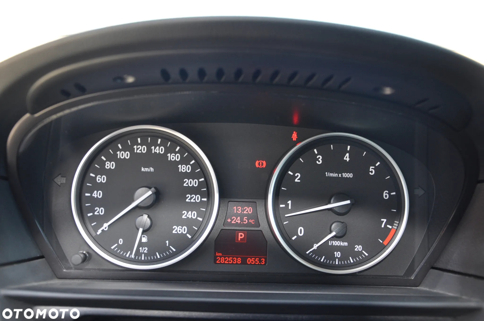 BMW Seria 5 530xi Touring - 14