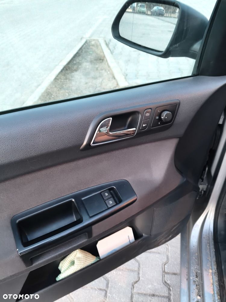 Volkswagen Polo - 7