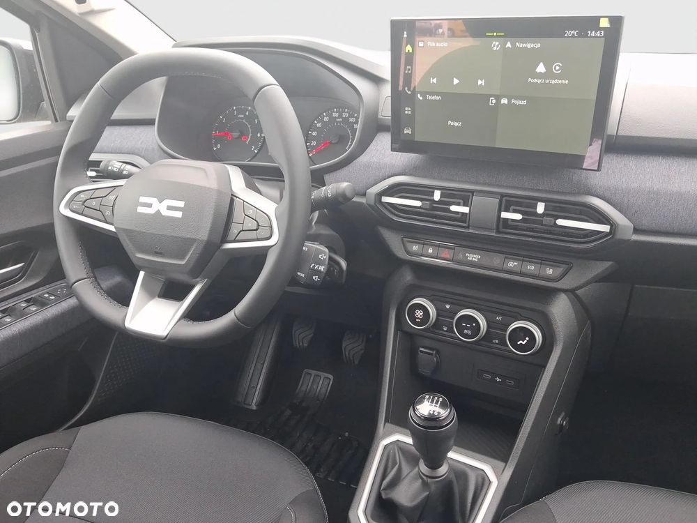 Dacia Sandero - 11