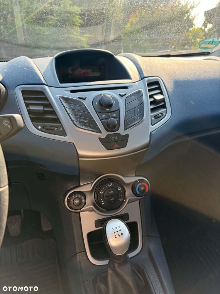 Ford Fiesta 1.25 Trend - 11
