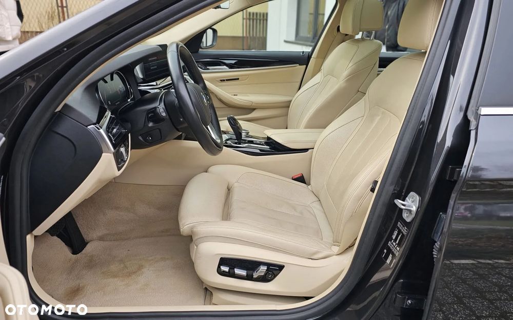 BMW Seria 5 520d Efficient Dynamics Edition - 15