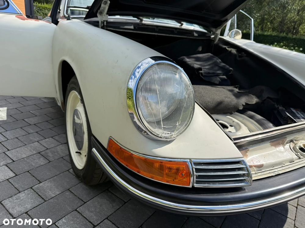Porsche 912 - 8
