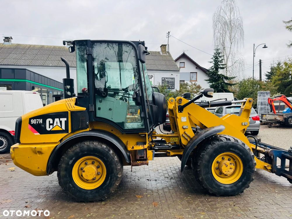 Caterpillar 907H - 3