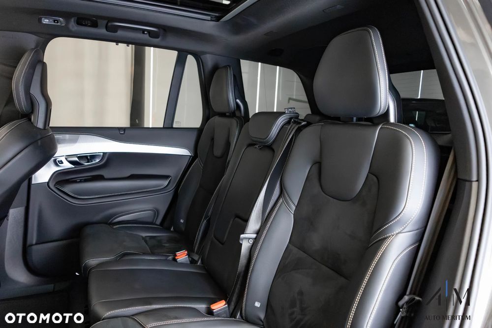 Volvo XC 90 B5 D AWD Ultimate Dark - 31