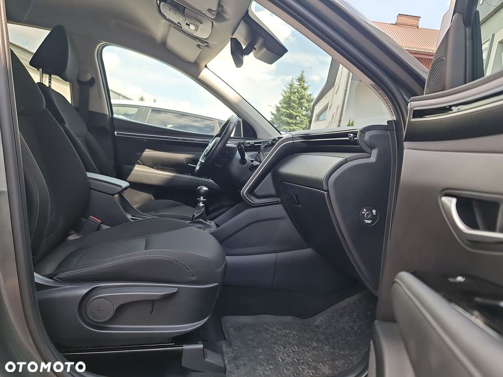 Hyundai Tucson 1.6 T-GDi Executive 2WD - 29