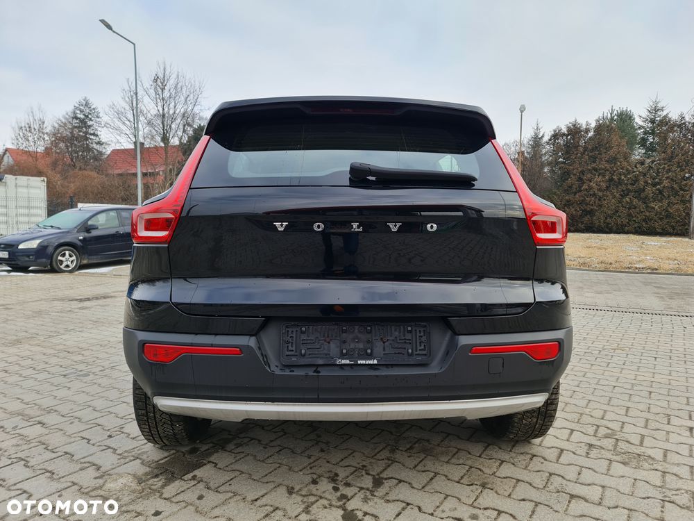 Volvo XC 40 D3 AWD Geartronic Momentum Pro - 5
