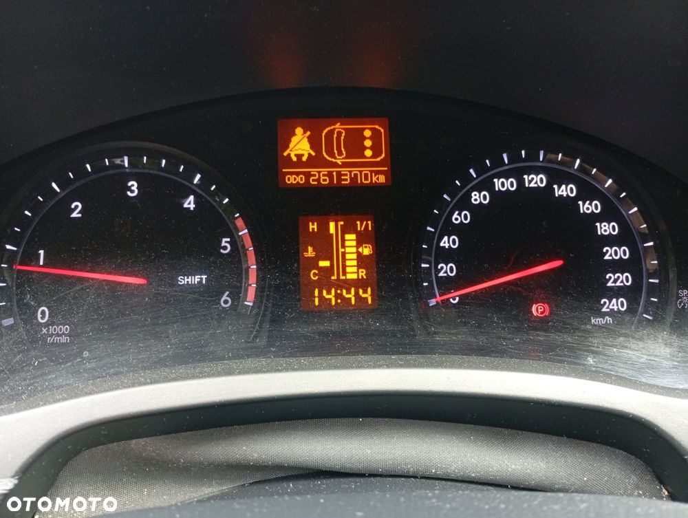 Toyota Avensis 2.0 D-4D Premium - 5