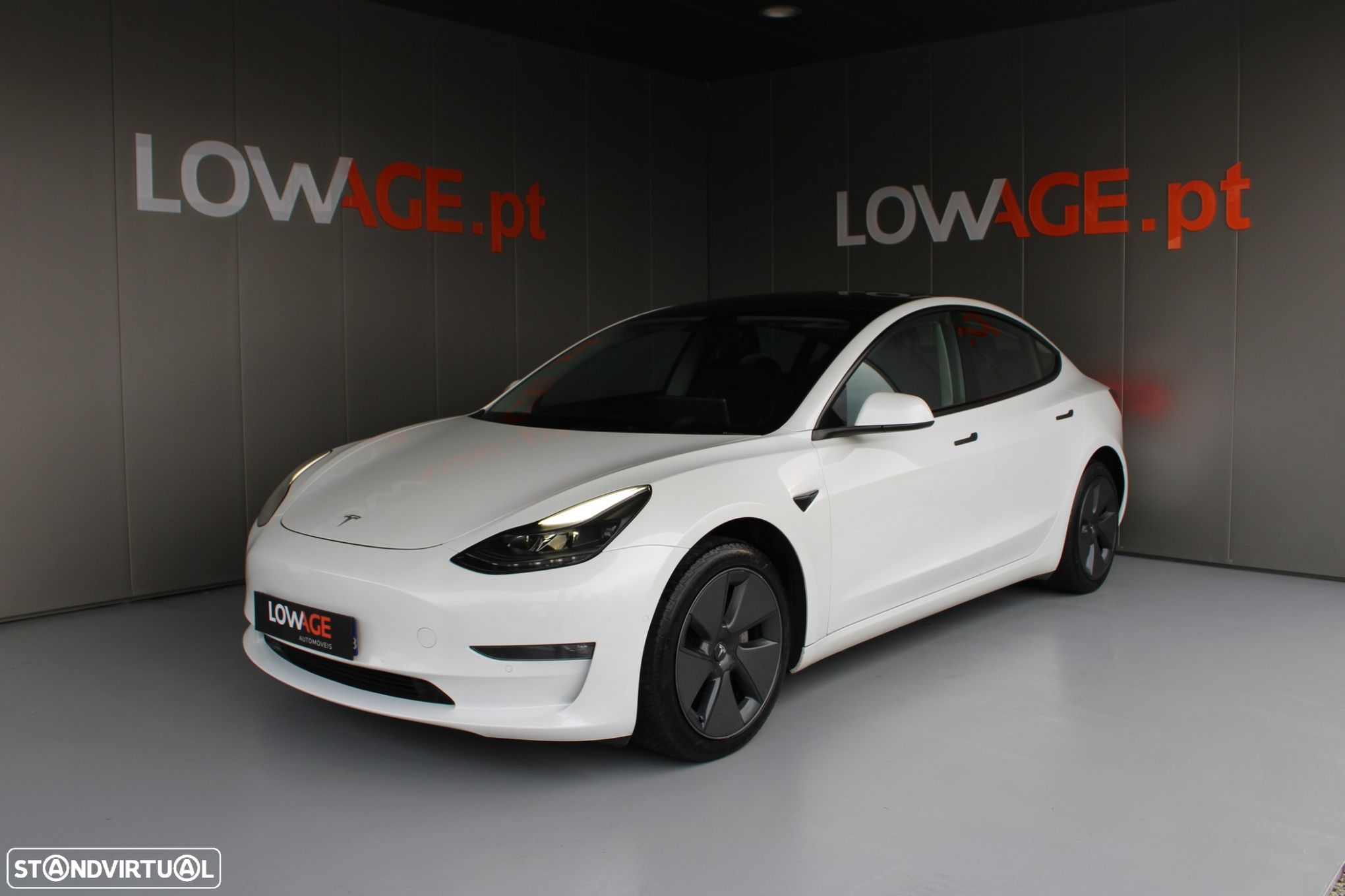 Tesla Model 3 Standard Range Plus RWD - 1