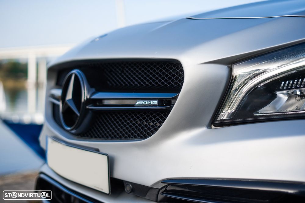 Mercedes-Benz CLA 45 AMG 4Matic Speedshift DCT 7G Night Edition - 10