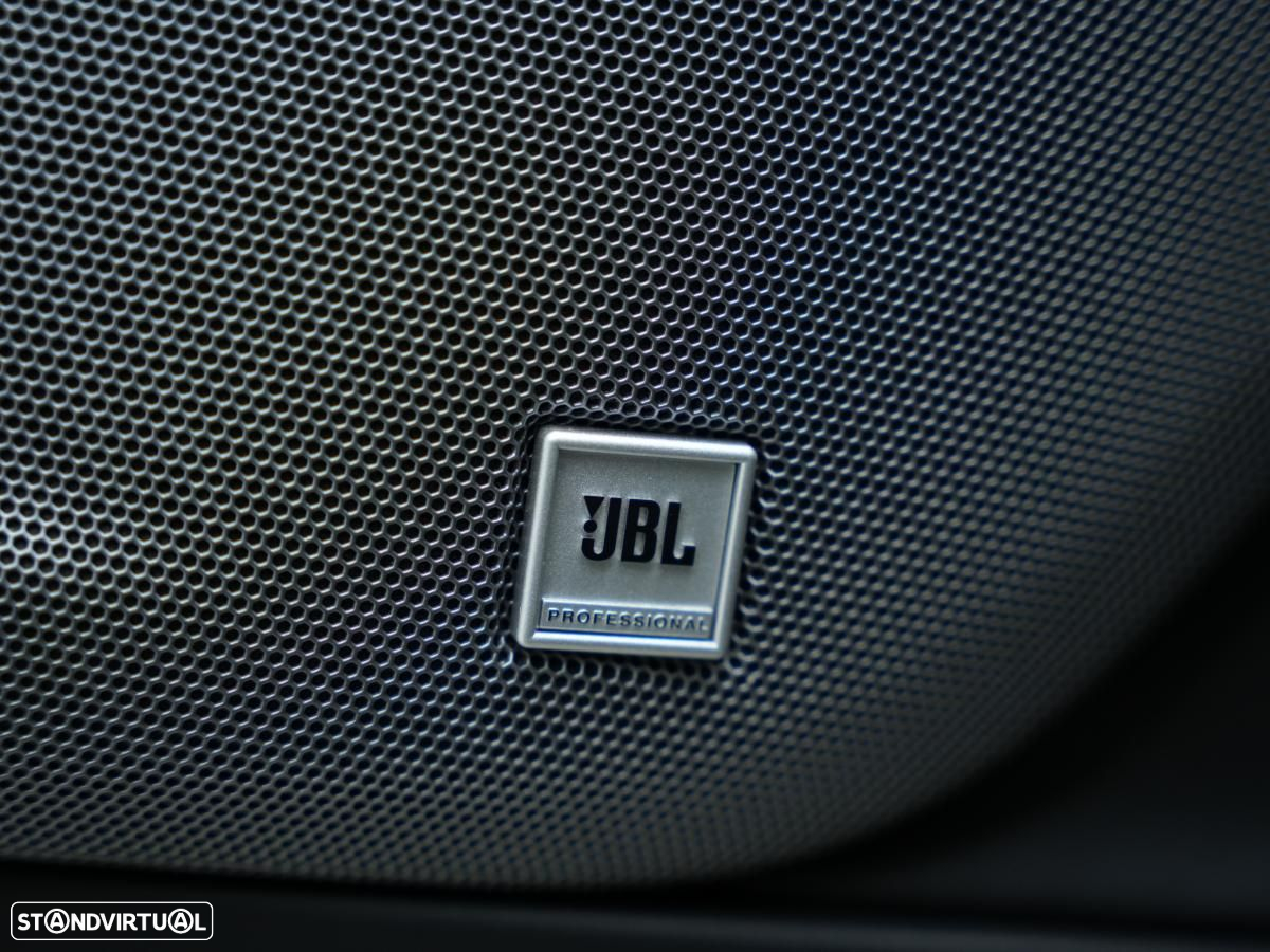 Ferrari GTC4 Lusso - 23