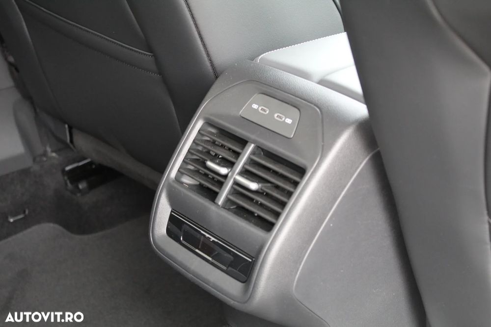 Volkswagen Passat Variant 2.0 TDI DSG Business - 26