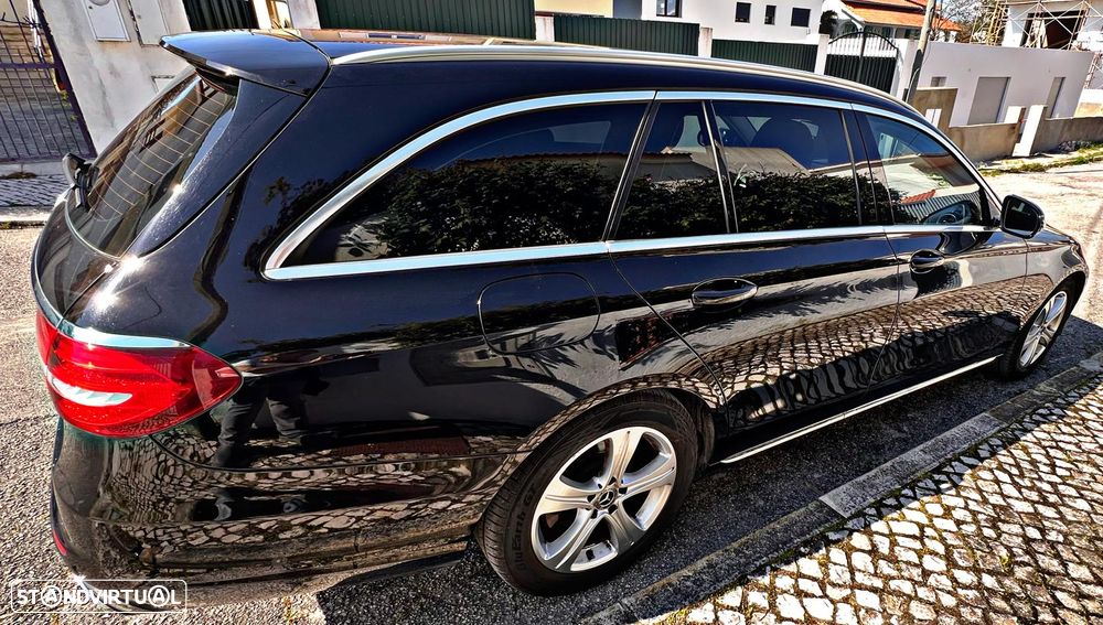Mercedes-Benz E 220 d 4Matic 9G-TRONIC Avantgarde - 3