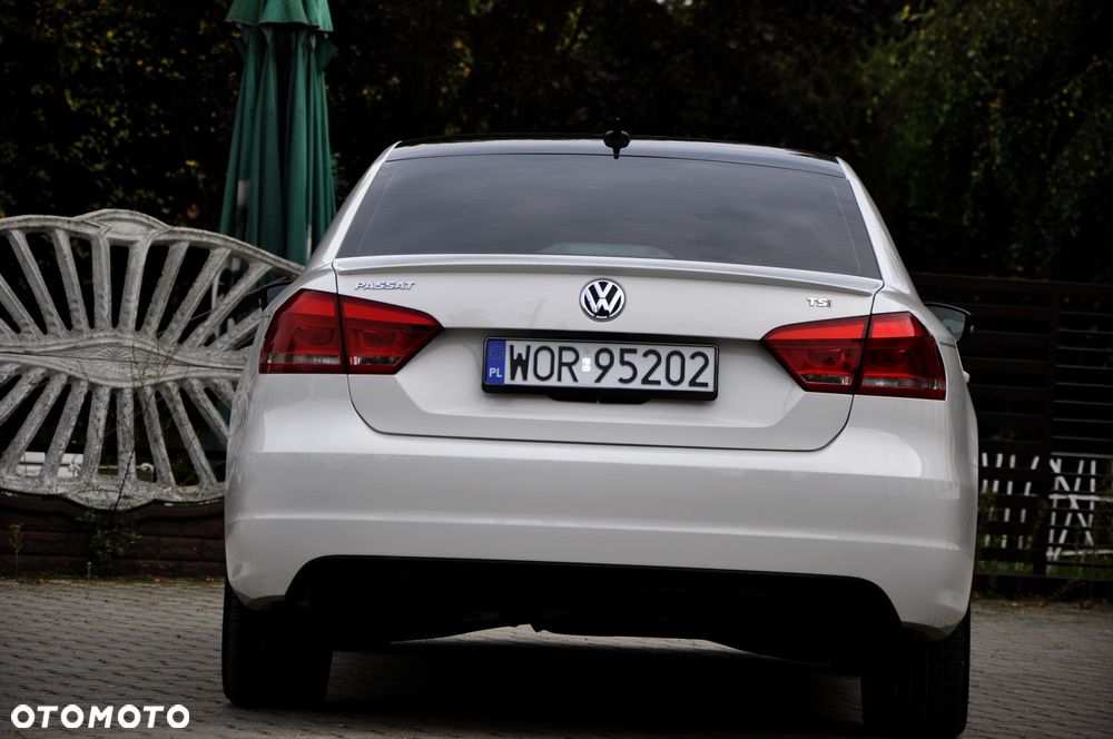 Volkswagen Passat - 18