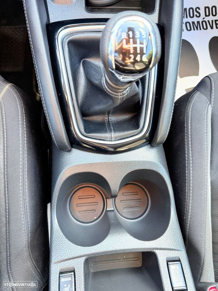 Nissan Qashqai 1.5 dCi N-Connecta - 32