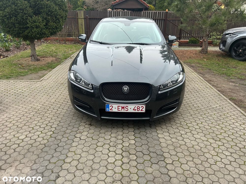 Jaguar XF 2.2 D Luxury - 1