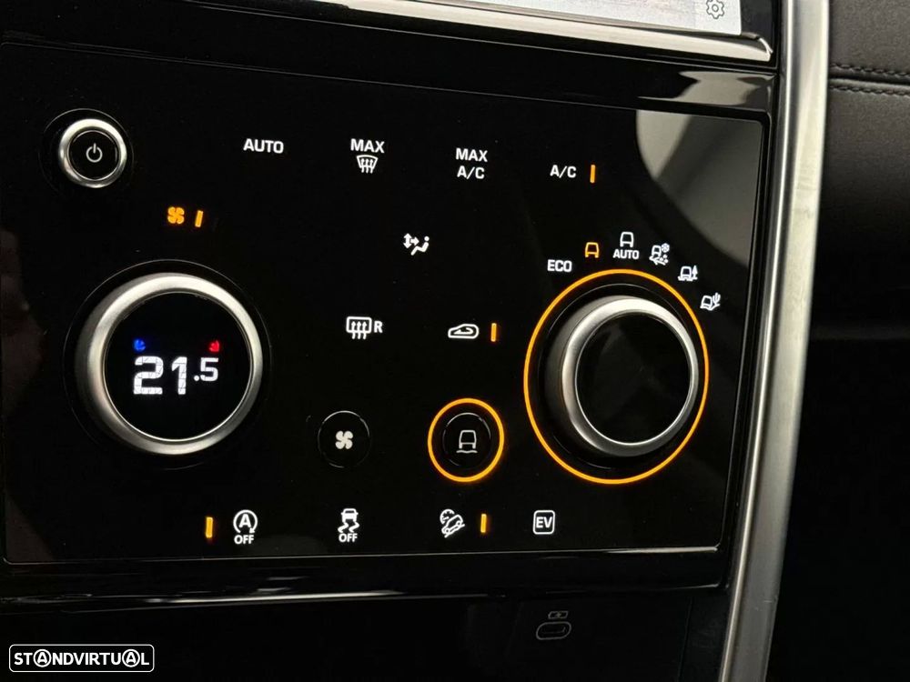 Land Rover Discovery Sport 1.5 I3 P300e AWD SE — fotografia 14