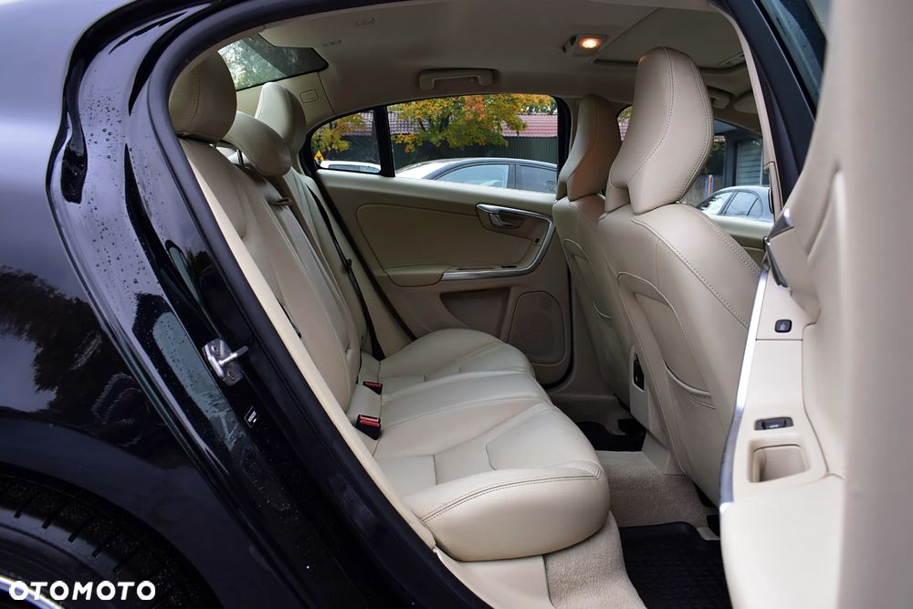 Volvo S60 2.5 T5 - 8